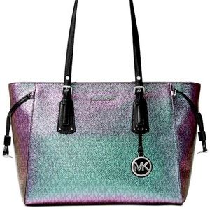Michael Kors Voyager Tote